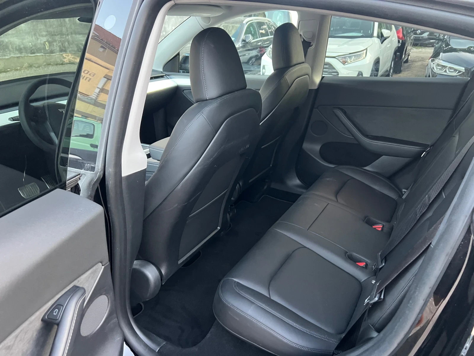 Tesla Model Y | Mobile.bg   12