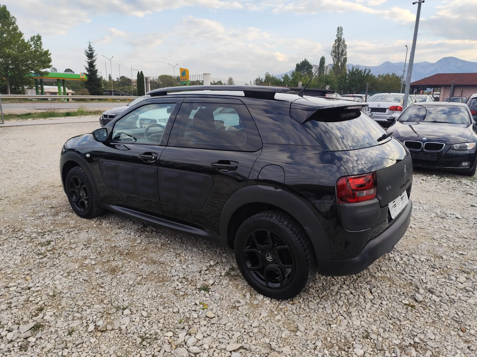 Citroen C4 Cactus 1.6 дизел Автомат - изображение 8