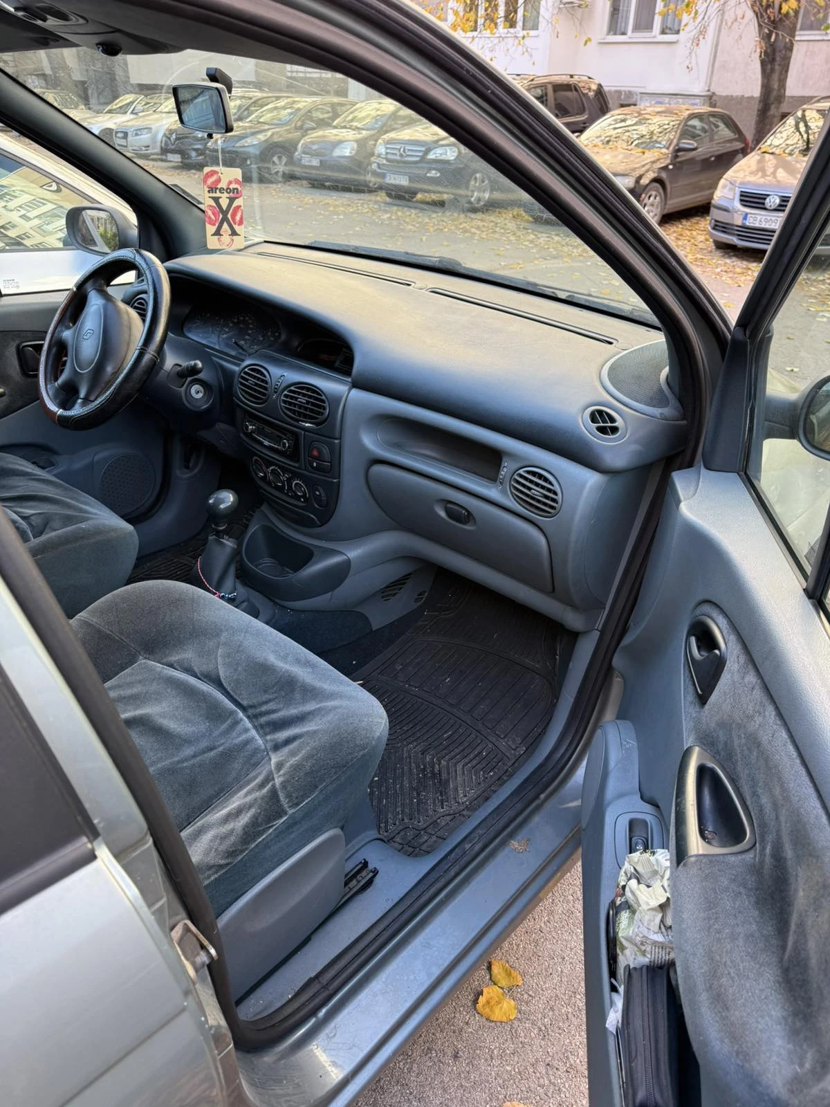 Renault Scenic  - изображение 9