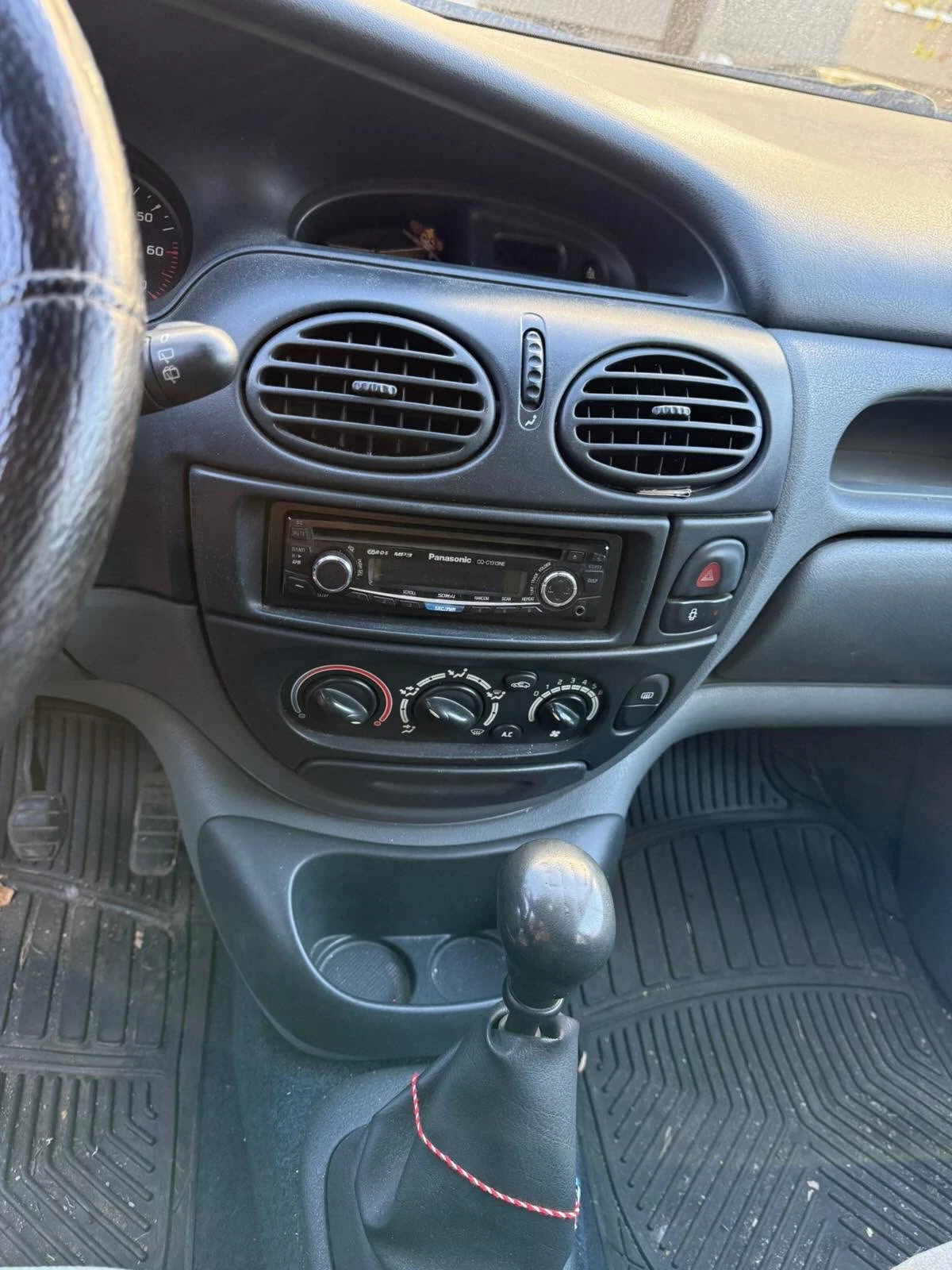 Renault Scenic  - изображение 3