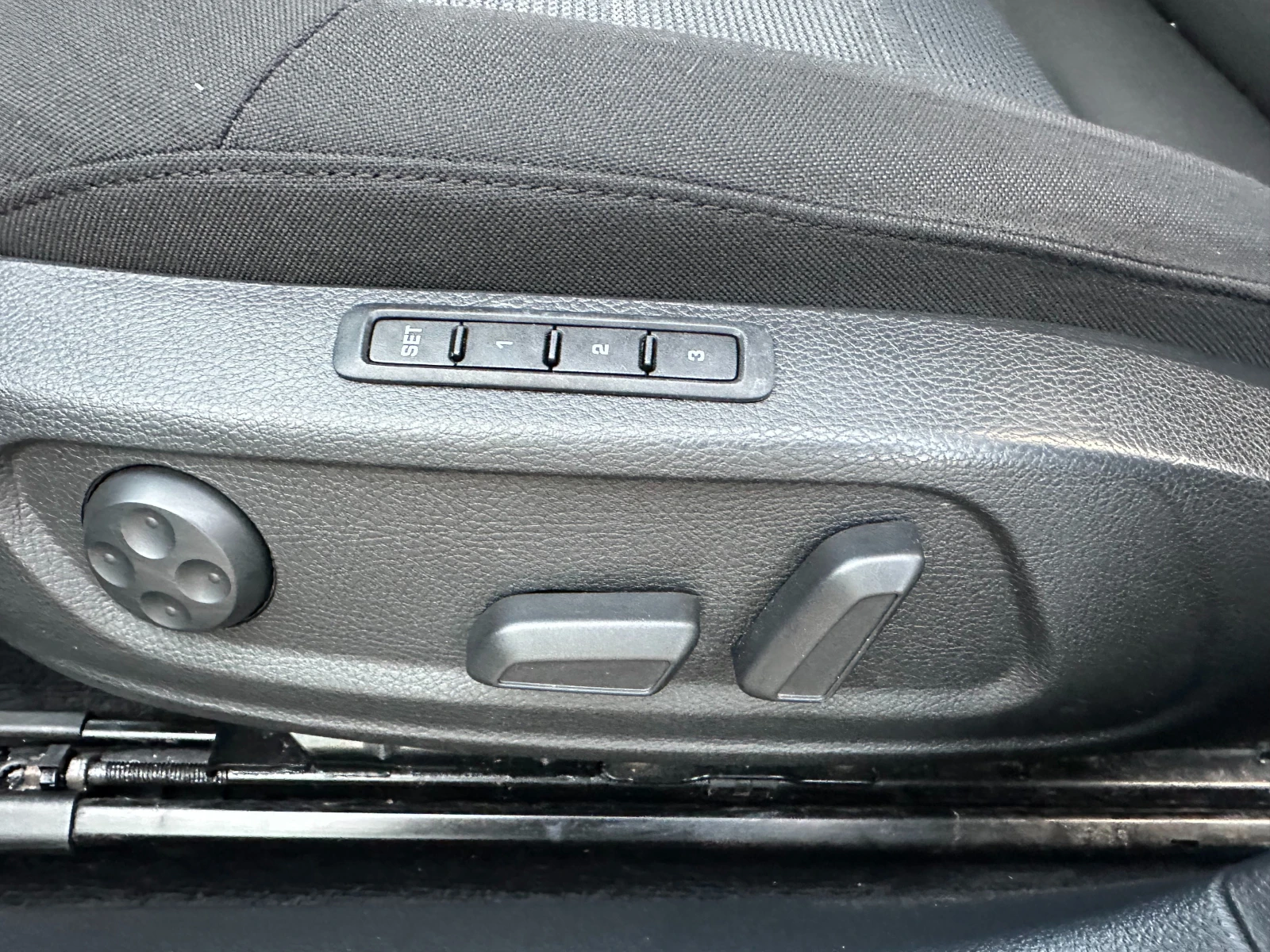 VW Passat 1.6TDI 105kc EVRO5 R-LINE | Mobile.bg   12