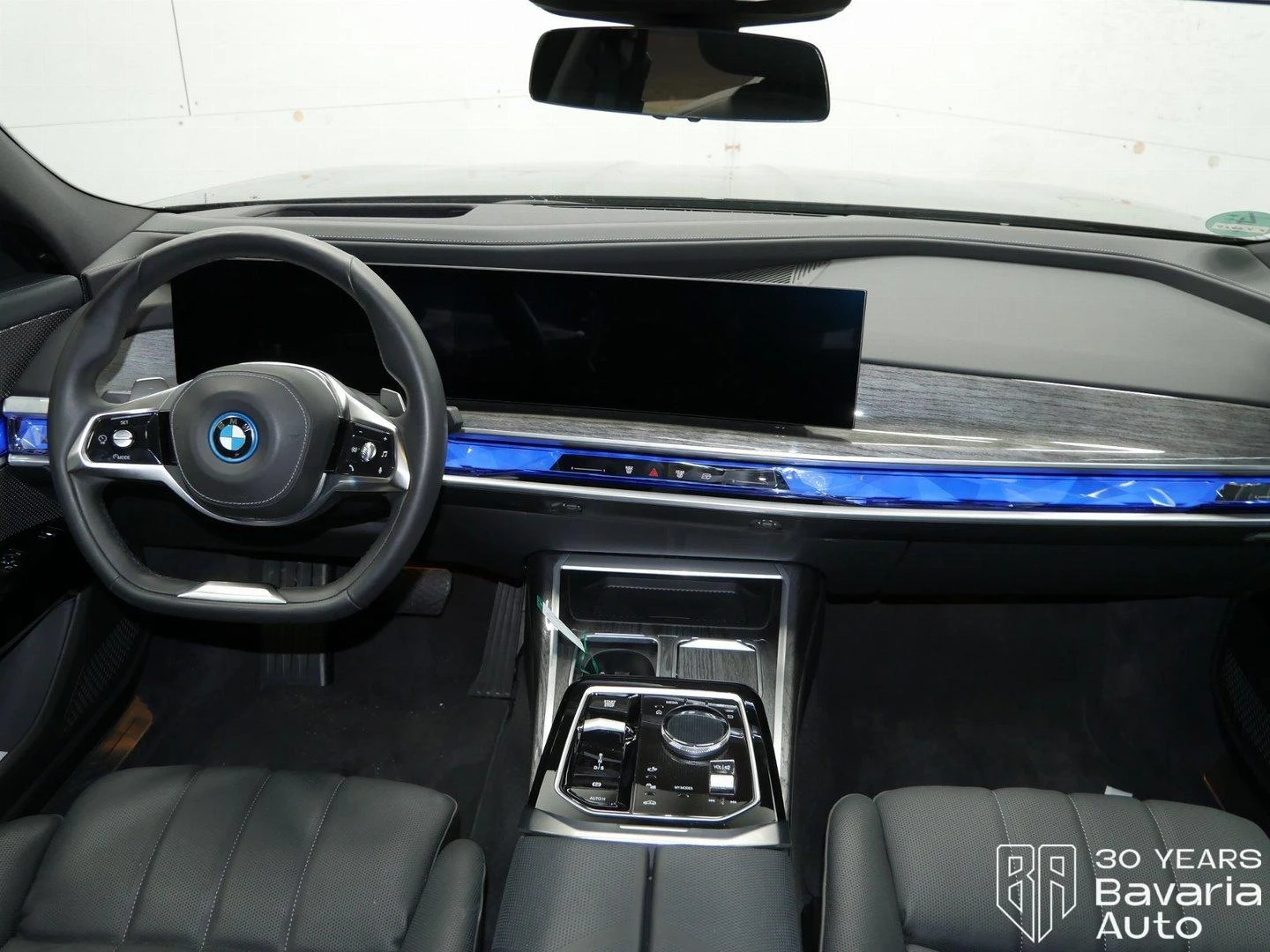 BMW 750 e xDrive Sportautomatic - изображение 6