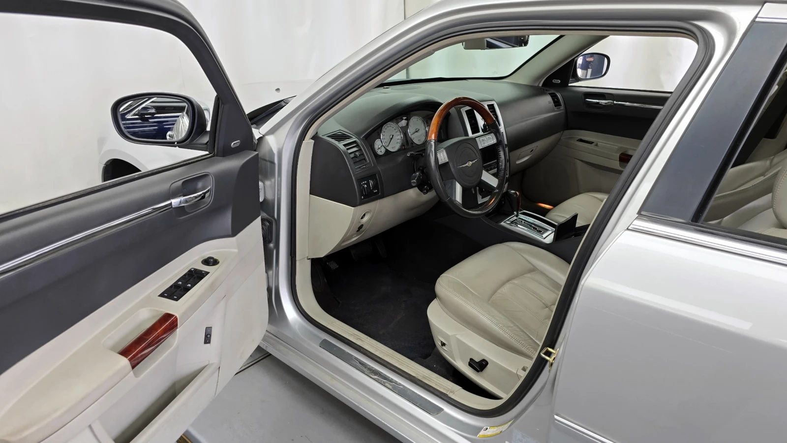 Chrysler 300c 3.0 Diesel autogeorge.com - изображение 10