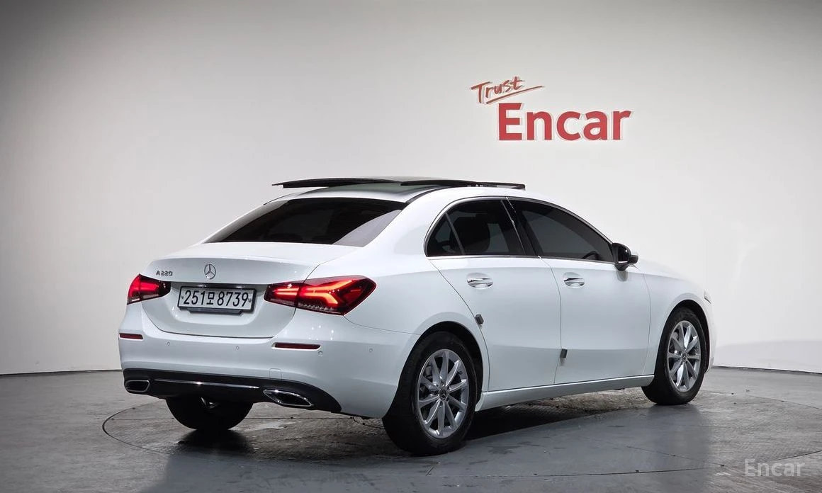 Mercedes-Benz A 220  - изображение 2