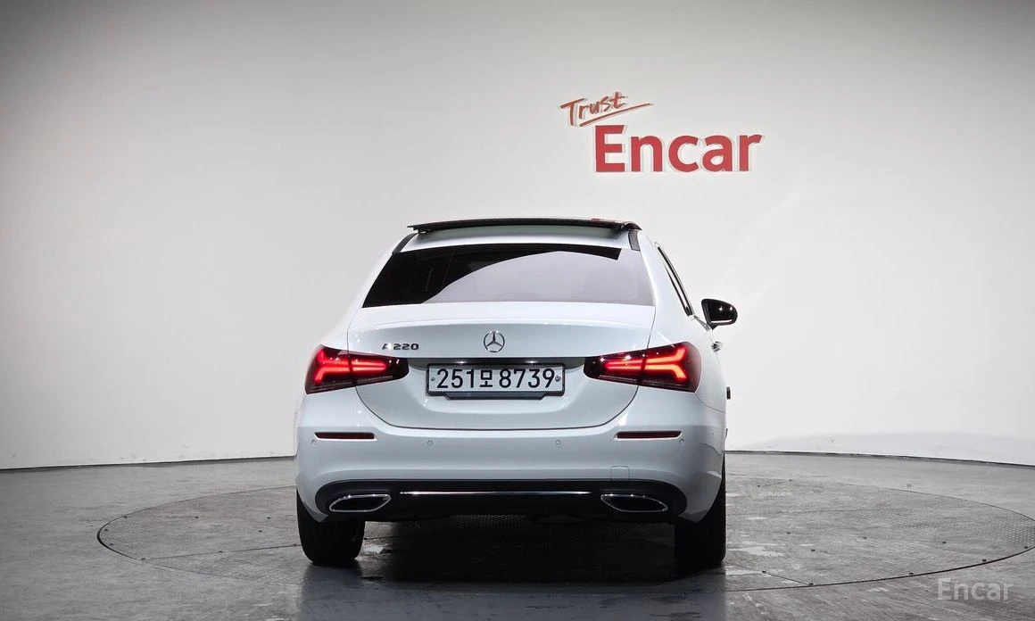 Mercedes-Benz A 220  - изображение 4