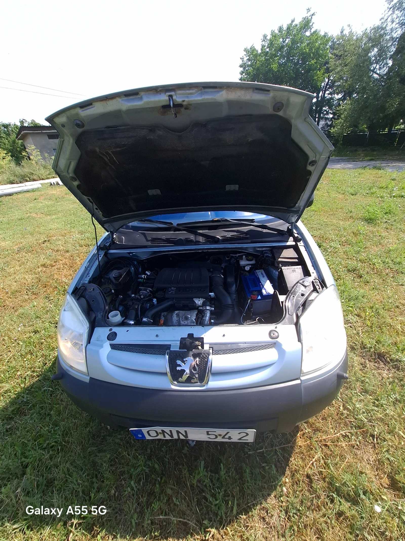 Peugeot Partner 1.6HDI, снимка 9 - Автомобили и джипове - 55123324