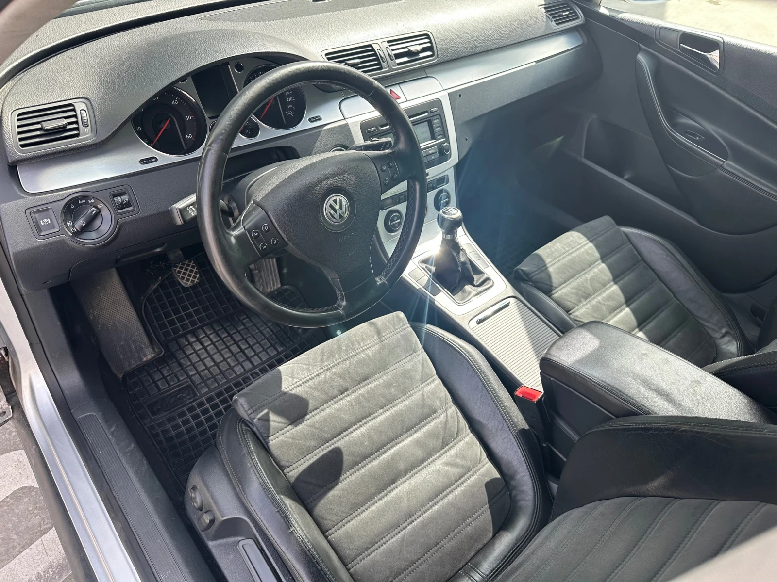 VW Passat 2.0 TDI 8V (140hp) 4MOTION, снимка 8 - Автомобили и джипове - 53937273