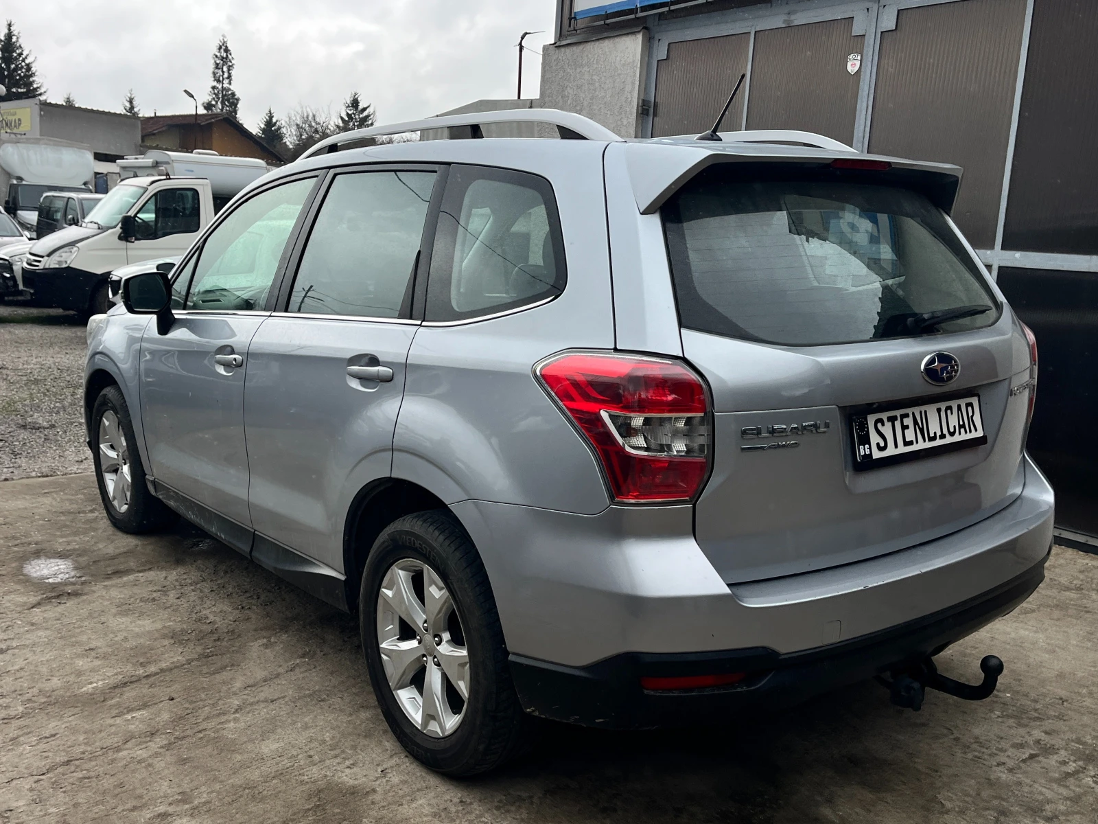 Subaru Forester 2.0i - 6 скорости, снимка 8 - Автомобили и джипове - 54059988