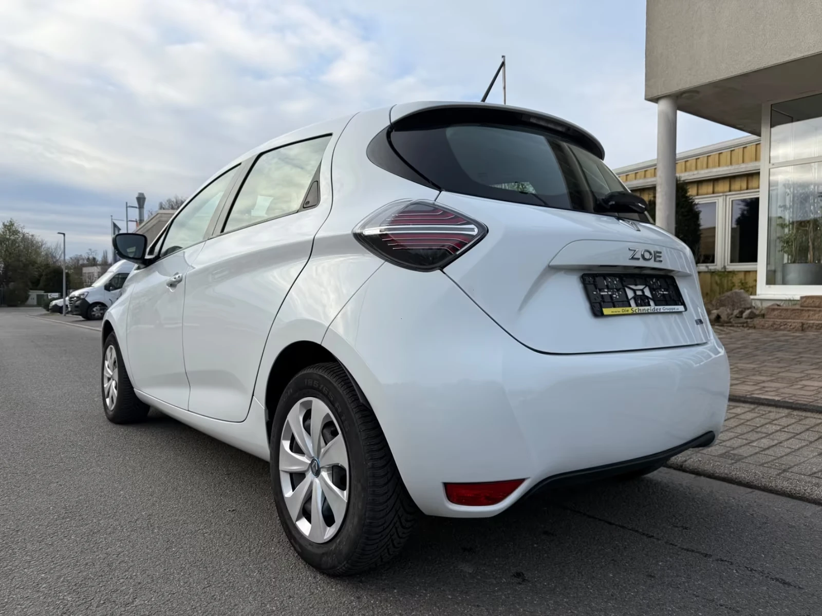 Renault Zoe LIFE R110/52KWH/109HP/CARPLAY/LED/НОВ-ВНОС/TOP, снимка 6 - Автомобили и джипове - 54076146