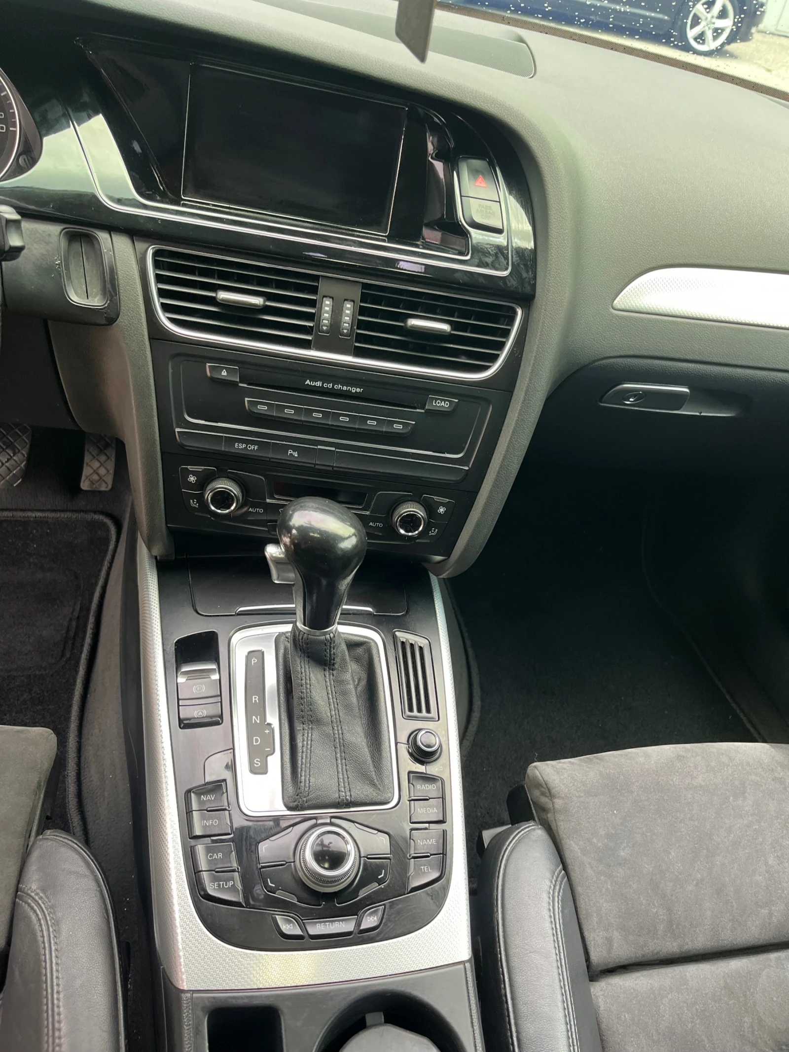 Audi A4 2.0 TFSI, снимка 12 - Автомобили и джипове - 54839698