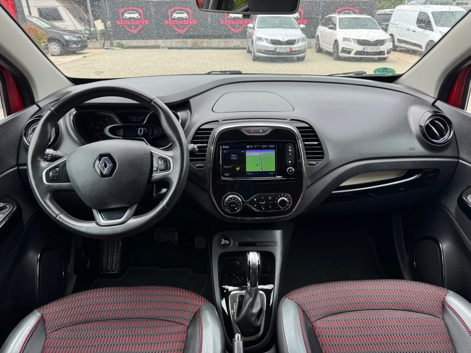 Renault Captur 1.5DCI XMOD FULL, снимка 12 - Автомобили и джипове - 54487010