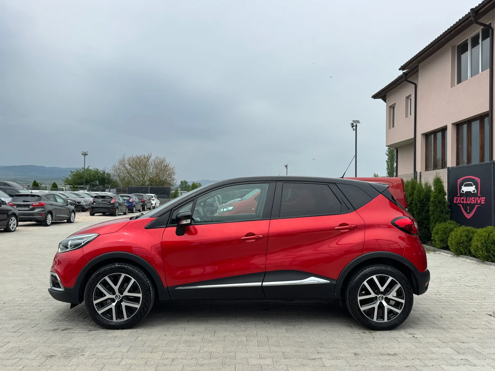Renault Captur 1.5DCI XMOD FULL, снимка 2 - Автомобили и джипове - 54487010