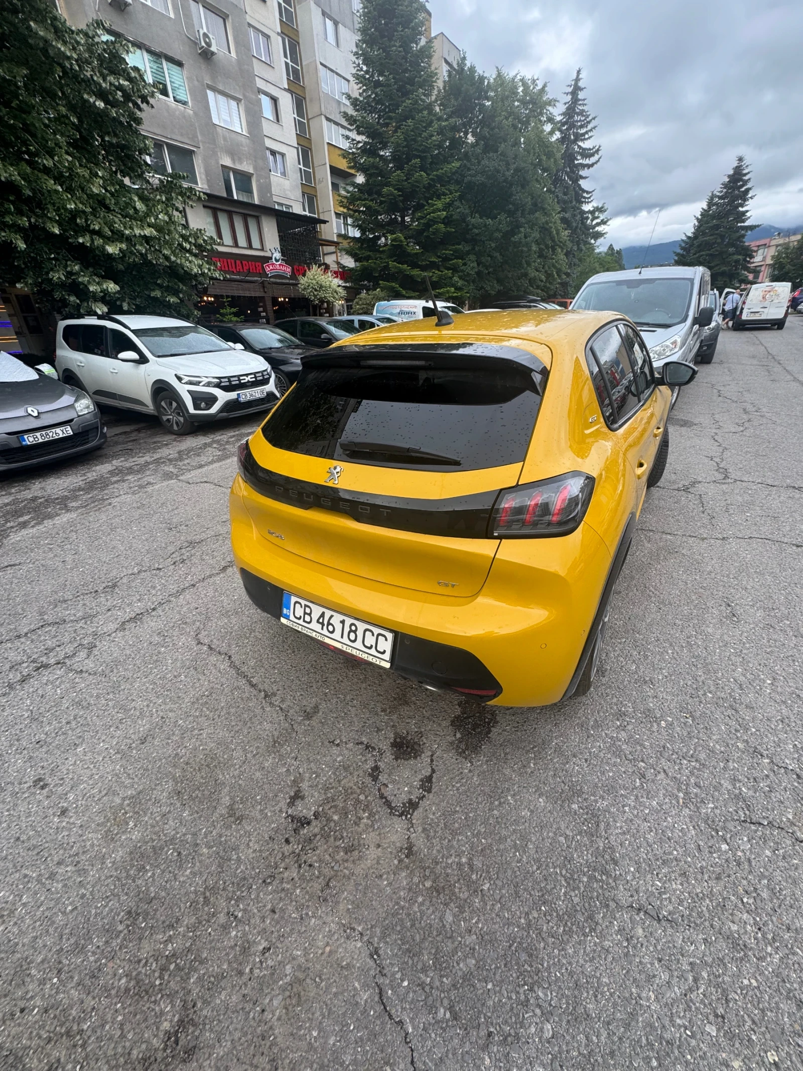 Peugeot 208 GT, снимка 2 - Автомобили и джипове - 54881345