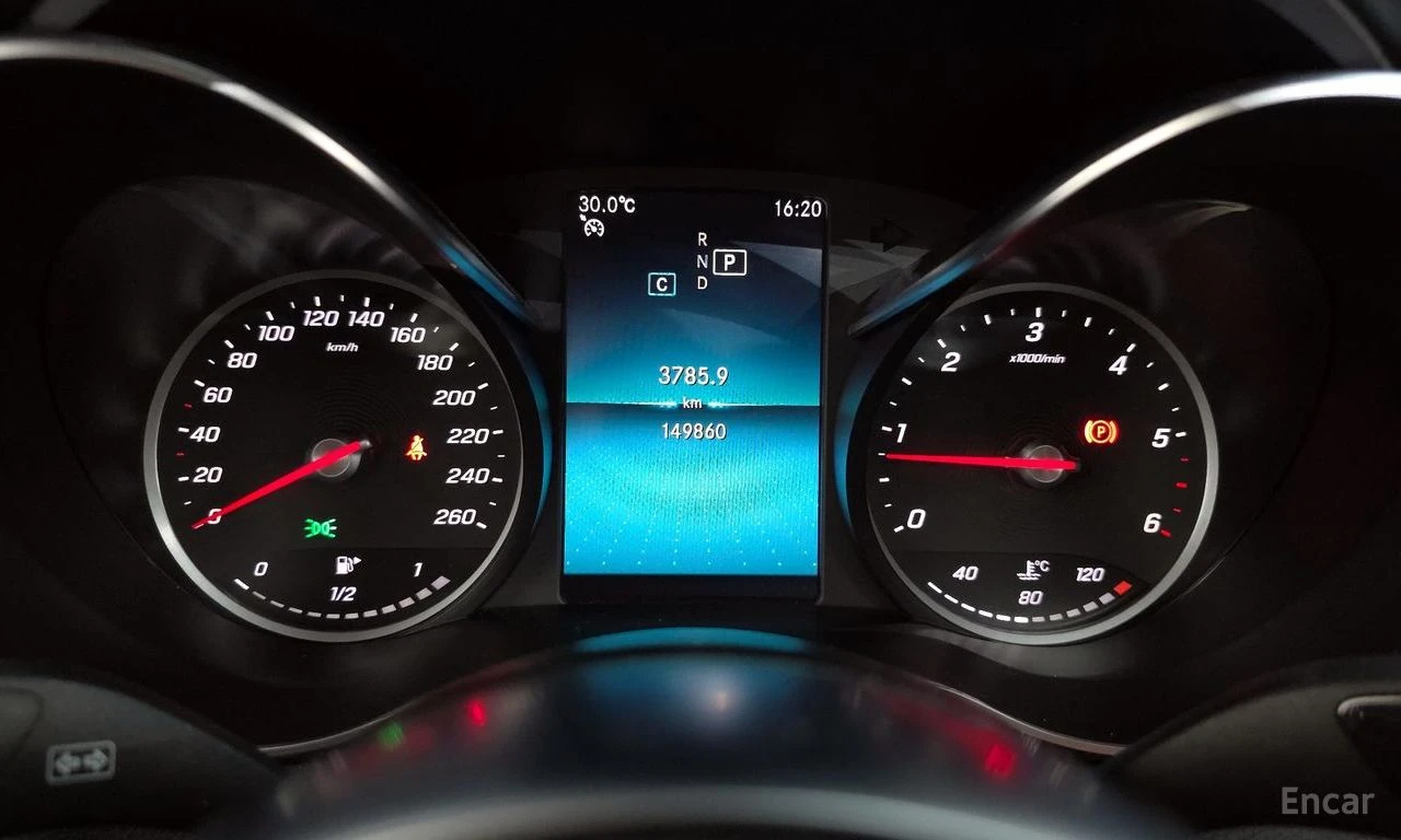 Mercedes-Benz C 220 d 4MATIC COUPE* FACE* BURMESTER* HEAD-UP* КАМЕРА* , снимка 9 - Автомобили и джипове - 54881657