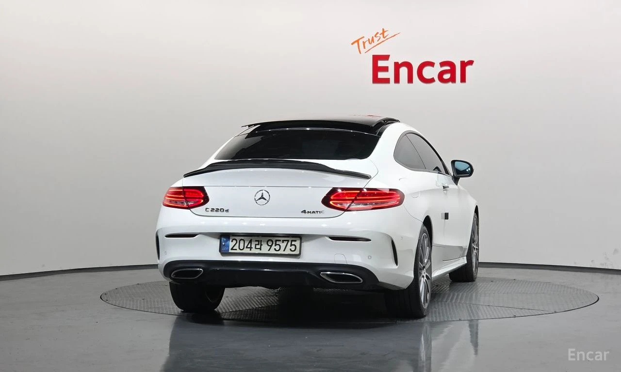Mercedes-Benz C 220 d 4MATIC COUPE* FACE* BURMESTER* HEAD-UP* КАМЕРА* , снимка 4 - Автомобили и джипове - 54881657
