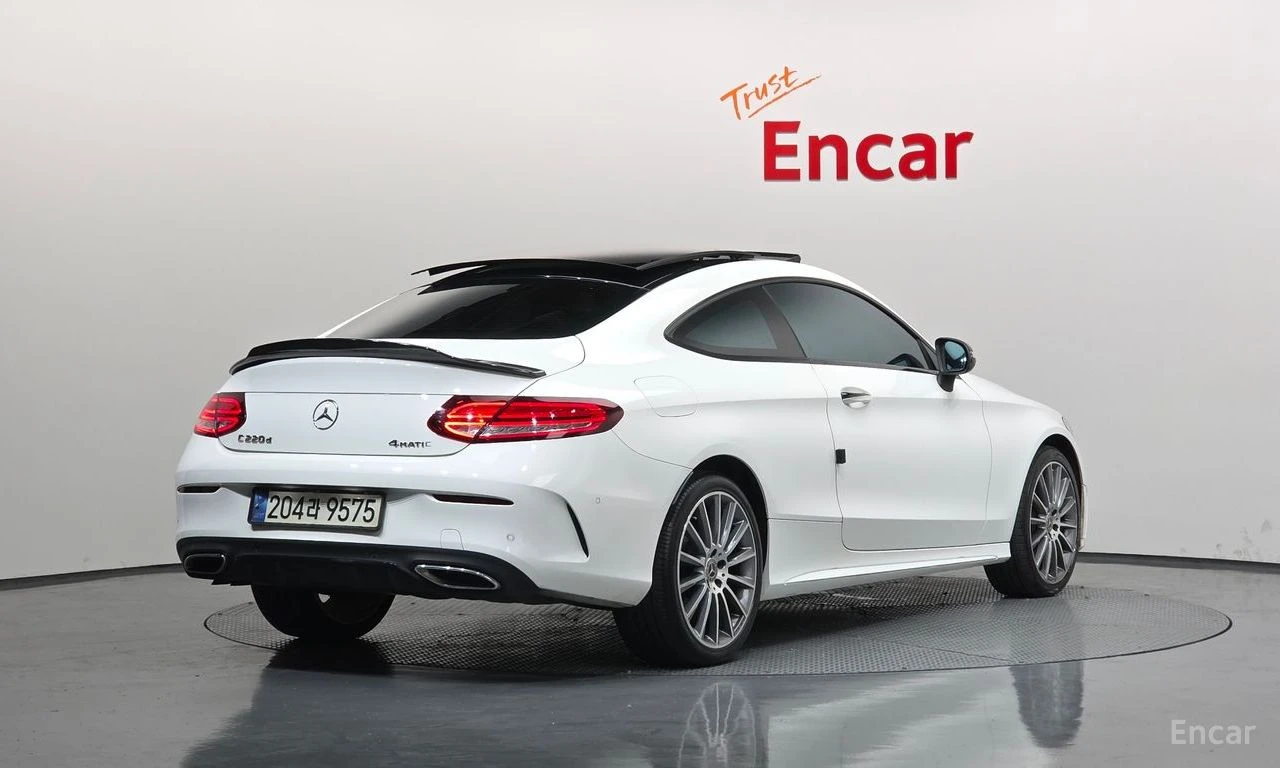 Mercedes-Benz C 220 d 4MATIC COUPE* FACE* BURMESTER* HEAD-UP* КАМЕРА* , снимка 3 - Автомобили и джипове - 54881657