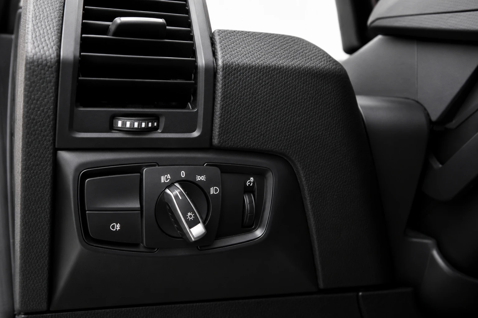 BMW i3 | Mobile.bg � ����������� 12