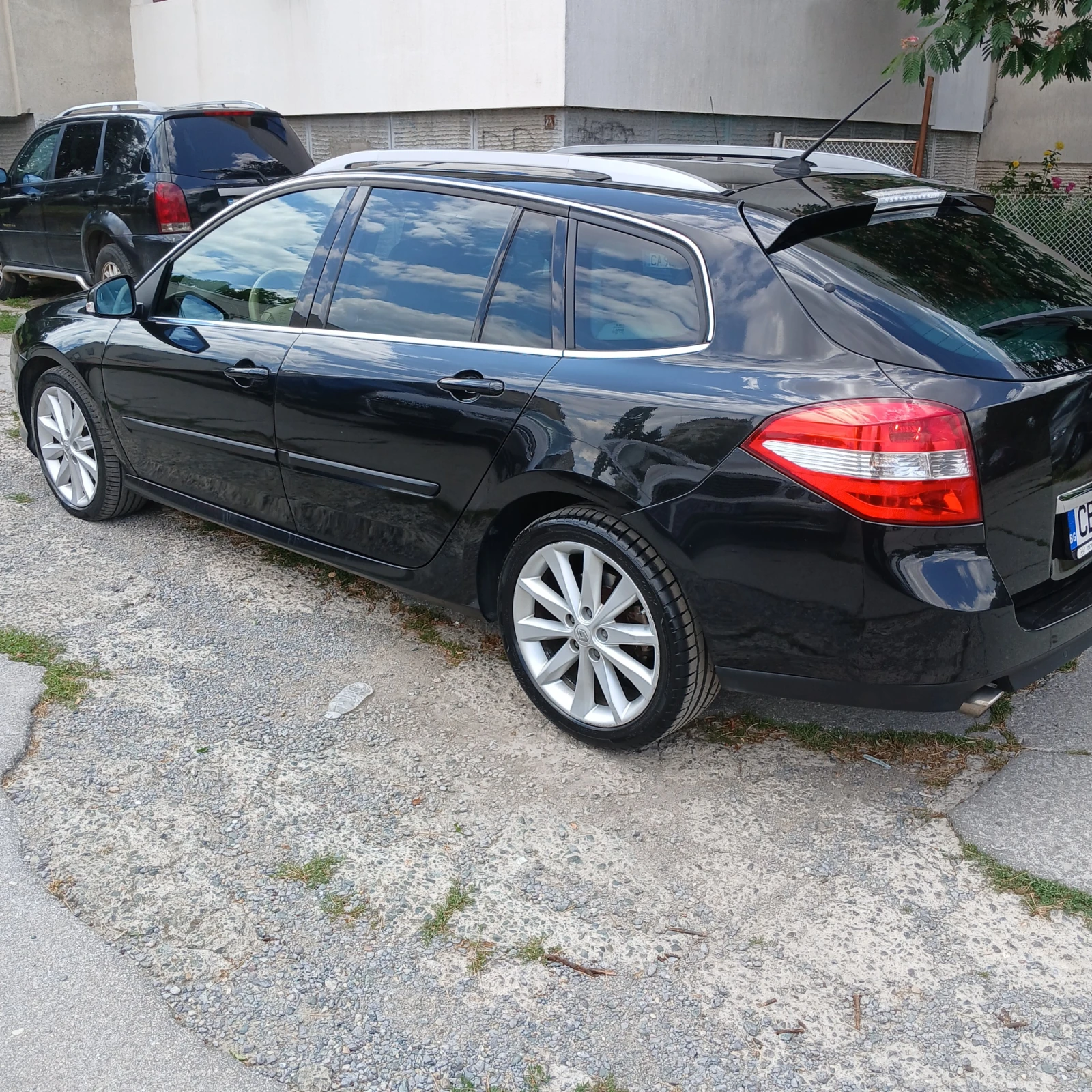 Renault Laguna АВТОМАТИК - ИНИЦИАЛЕ , снимка 4 - Автомобили и джипове - 55610782