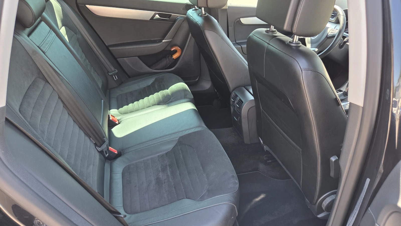VW Passat B7 Highline, снимка 9 - Автомобили и джипове - 55612002