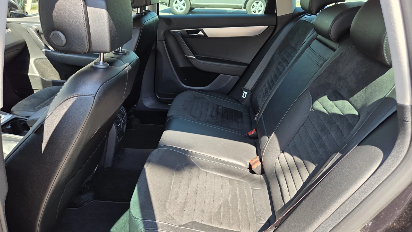 VW Passat B7 Highline, снимка 8 - Автомобили и джипове - 55612002
