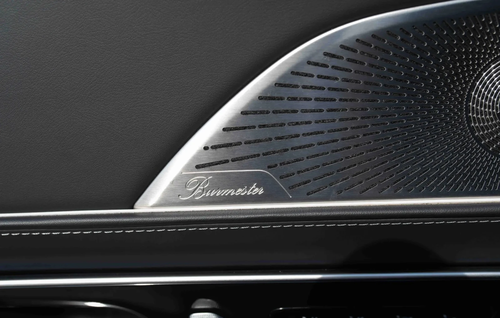 Mercedes-Benz SL 63 AMG 4Matic+ , снимка 8 - Автомобили и джипове - 55687007