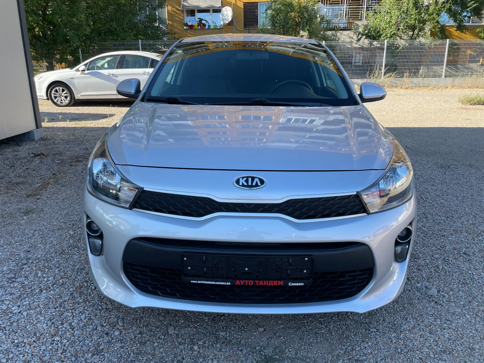 Kia Rio 1.2i+ ФАБР ГАЗ-ИНЖ(LPG)/EVRO 6-B/ТОП СЪСТОЯНИЕ, снимка 2 - Автомобили и джипове - 55753413
