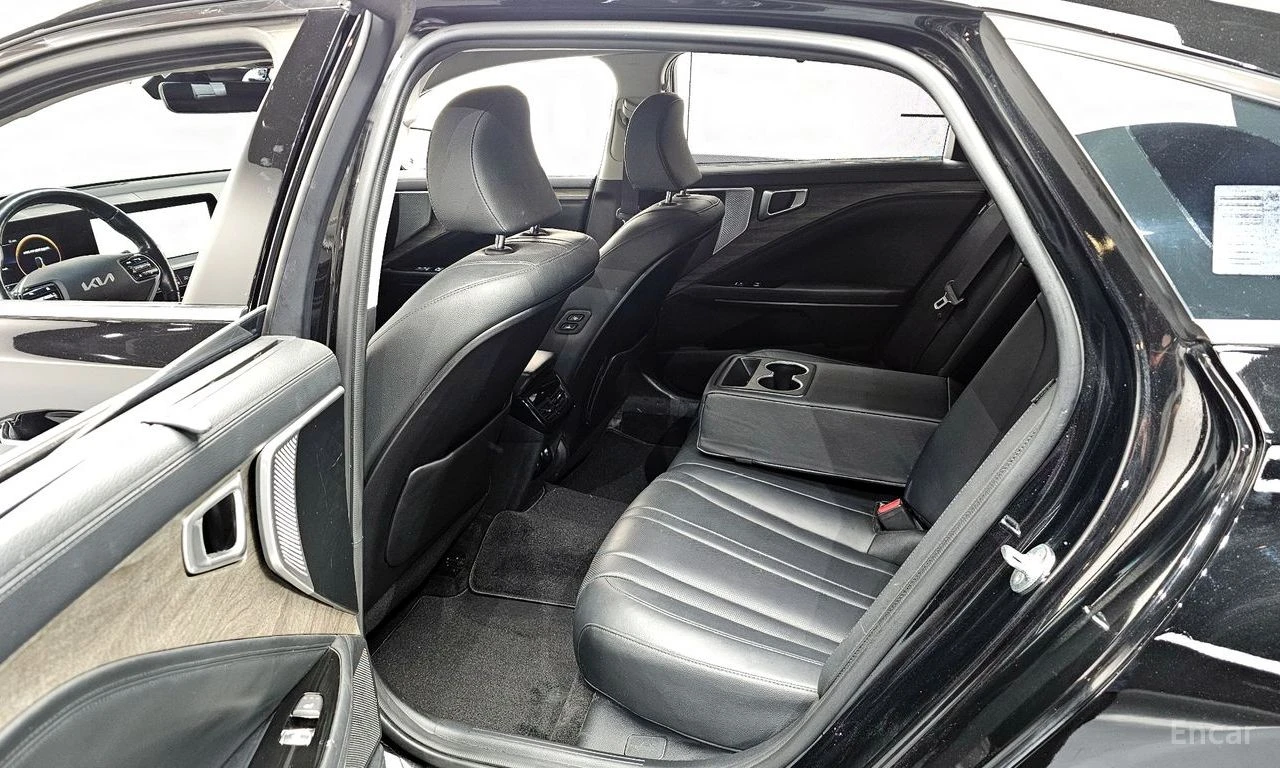 Kia K8 3.5* NOBLESSE* ОБДУХВАНЕ* ДИСТРОНИК* 360КАМЕРА* LA, снимка 14 - Автомобили и джипове - 55969027