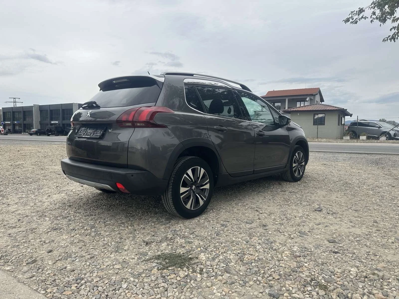 Peugeot 2008 1.2 Allure/Panorama/Automatic, снимка 4 - Автомобили и джипове - 56264469