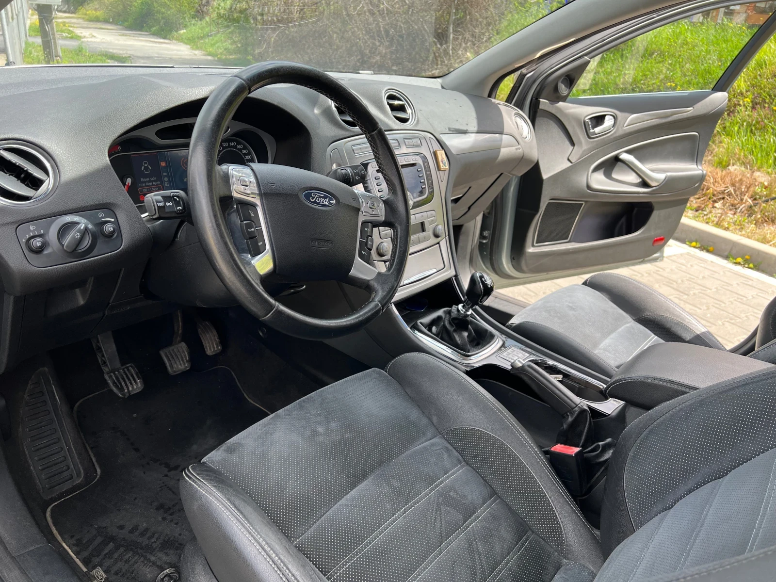 Ford Mondeo 2.0 TDCI Titanium, снимка 5 - Автомобили и джипове - 56656882
