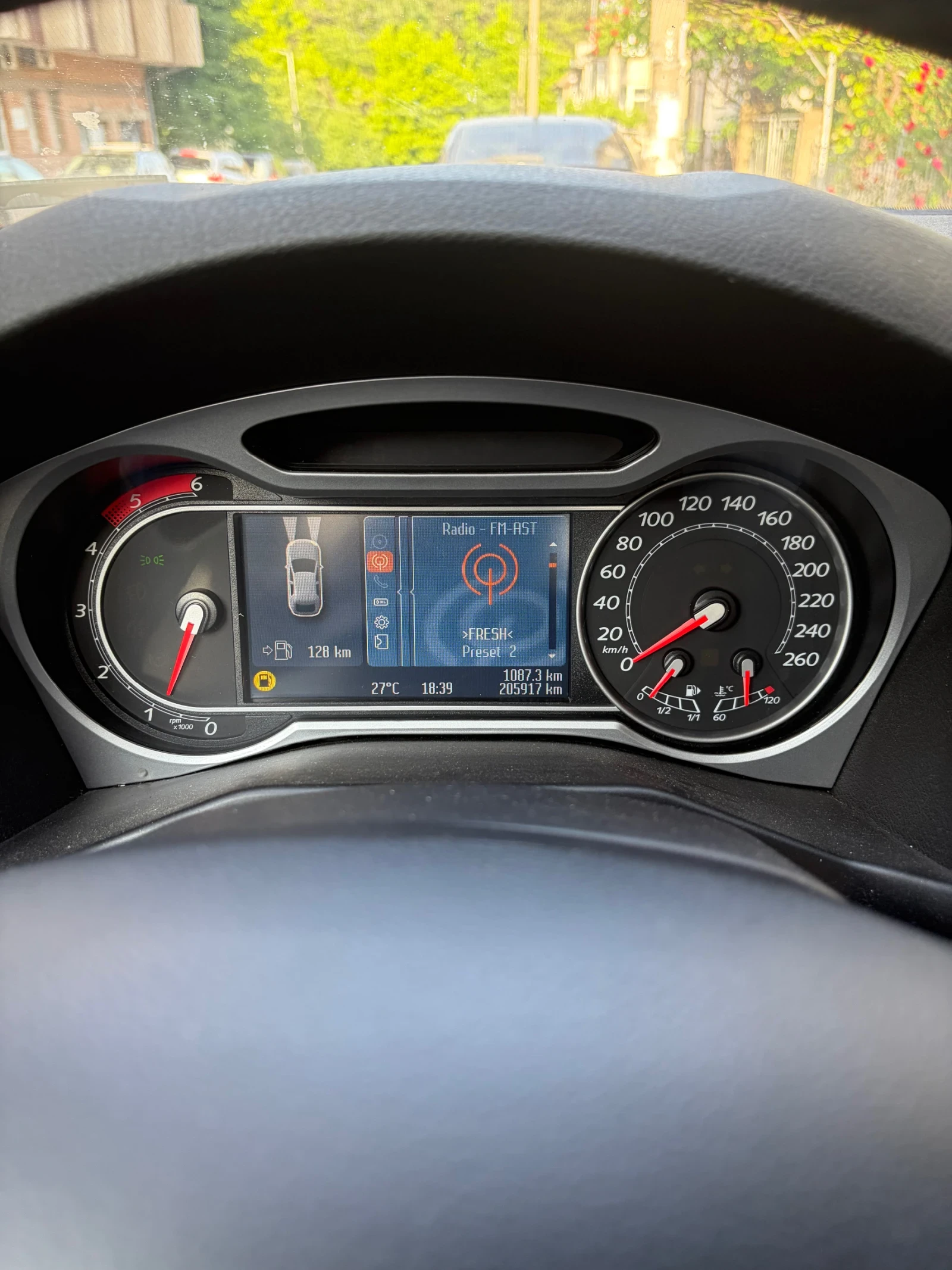 Ford Mondeo 2.0 TDCI Titanium, снимка 6 - Автомобили и джипове - 56656882