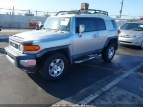 Toyota Fj cruiser Клип на мотора, снимка 1