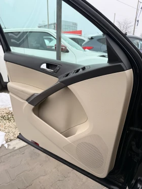 VW Tiguan 2.0* 4x4* Обслужена* Топ* Нови гуми* Бартер* Реалн - 7555 € / 14776.30 лв. - 58584225 17