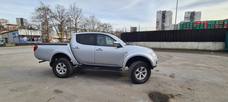 Mitsubishi L200, снимка 5 - Автомобили и джипове - 48898479