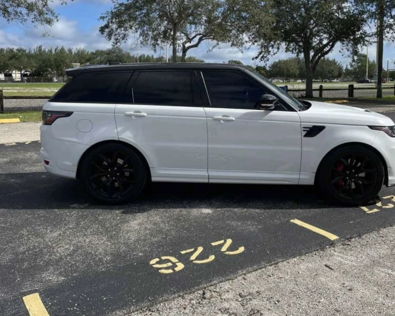 Land Rover Range Rover Sport Range Rover Sport SVR Carbon* Panorama* Meridian, снимка 6 - Автомобили и джипове - 52539126