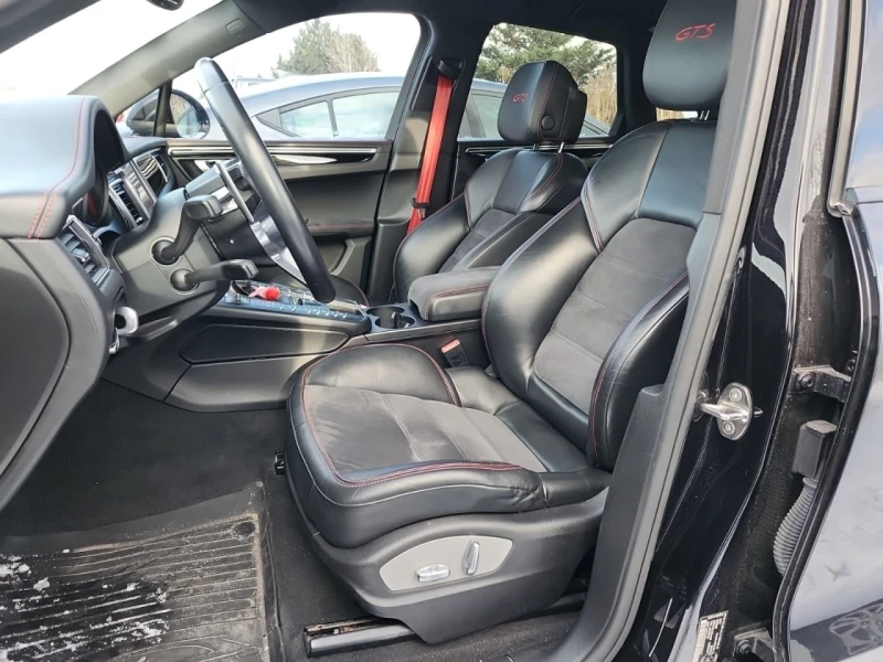 Porsche Macan CARFAX* АВТОФИНАНСИРАНЕ БЕЗ ПЪРВОНАЧАЛНА ВНОСКА, снимка 5 - Автомобили и джипове - 52847385