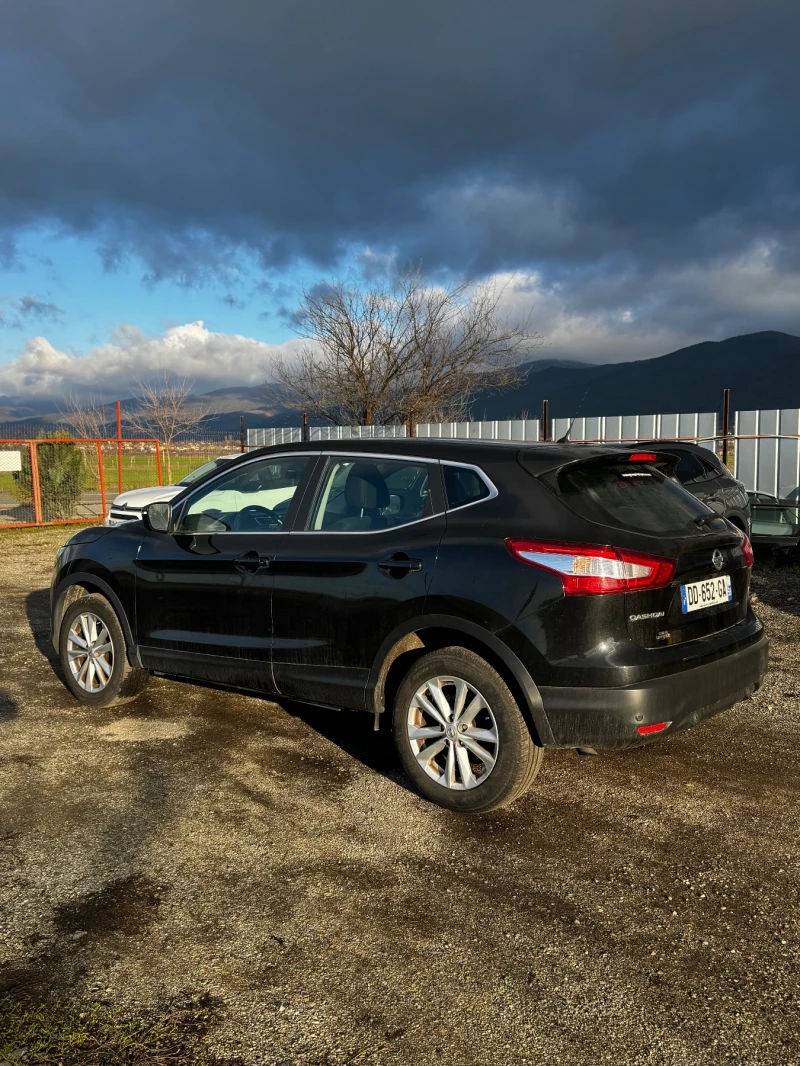 Nissan Qashqai, снимка 6 - Автомобили и джипове - 53463580