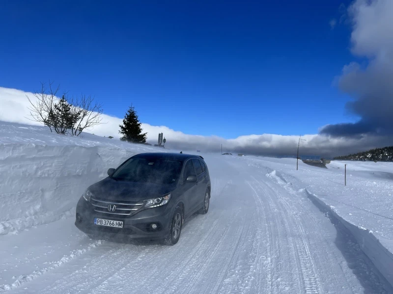 Honda Cr-v 2.2 I-DTEC AWD, снимка 4 - Автомобили и джипове - 53466761