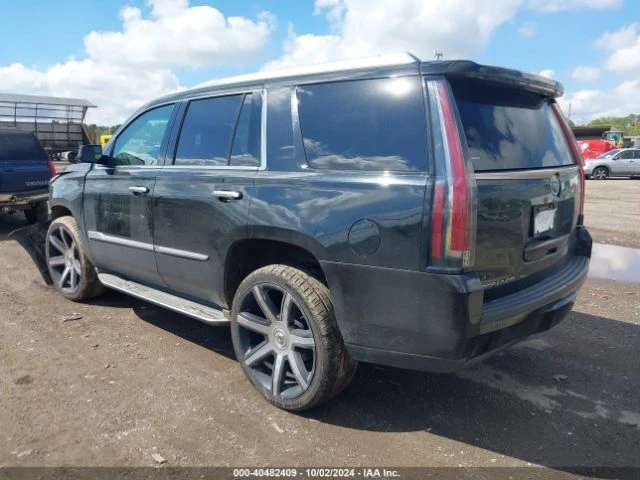 Cadillac Escalade, снимка 3 - Автомобили и джипове - 47521674