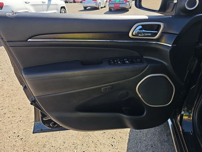 Jeep Grand cherokee - 27900 лв. - 98417364 | Car24.bg