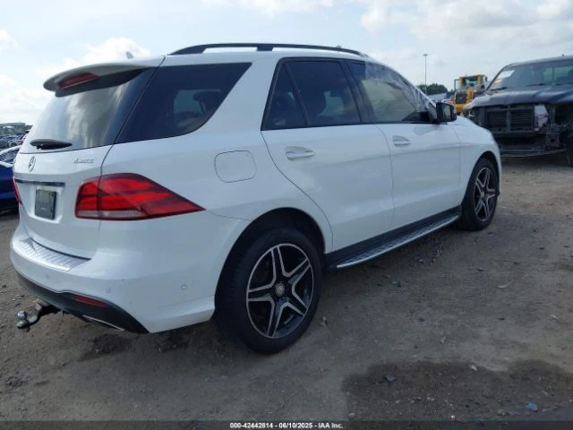 Mercedes-Benz GLE 400 AMG* PACK* ПОДГРЕВ* КАМЕРА* КЕЙЛЕС* LANE* ASSIST - изображение 2