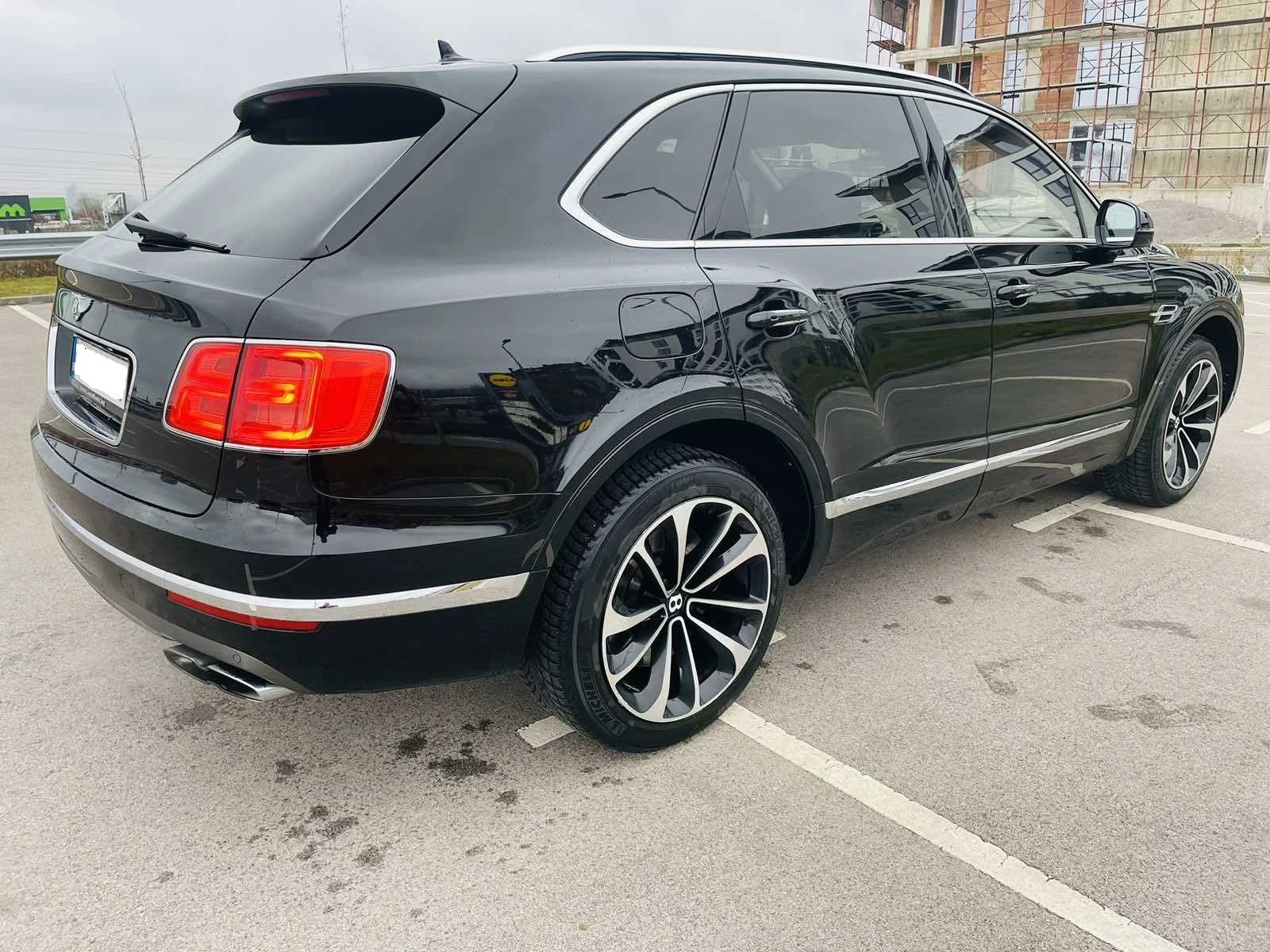 Bentley Bentayga V8 - изображение 6