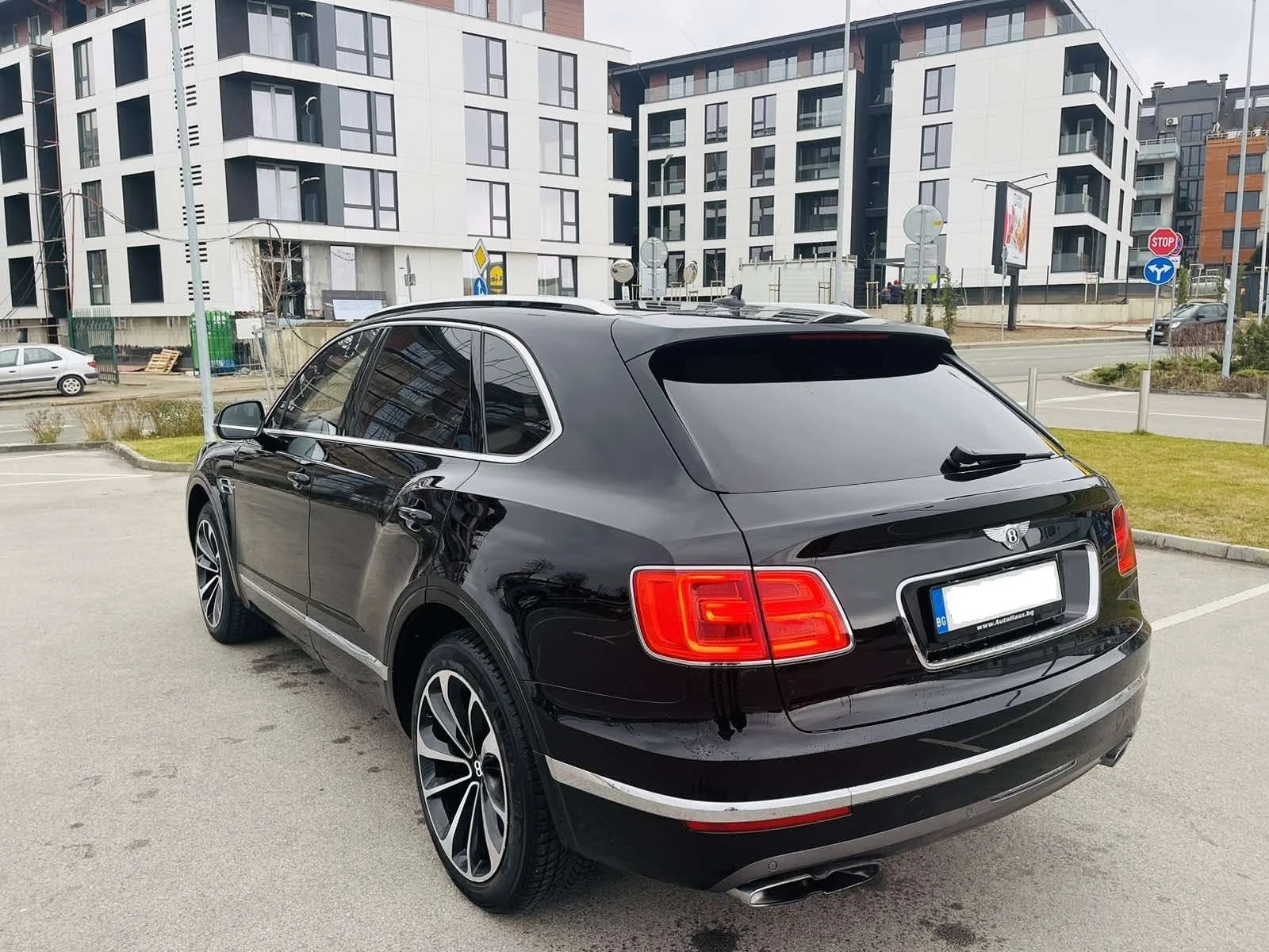 Bentley Bentayga V8 - изображение 7