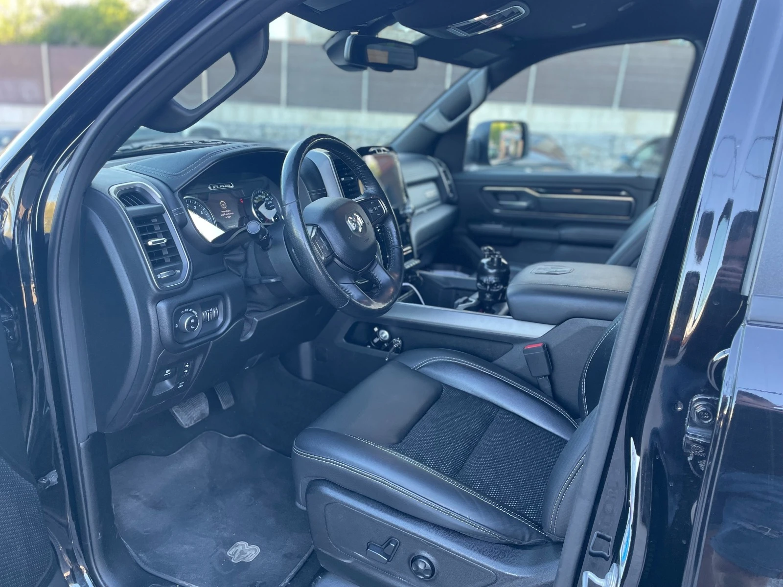 Dodge RAM 1500 HEMI 5.7L/SPORT/4X4/CAMERA/509 | Mobile.bg   11