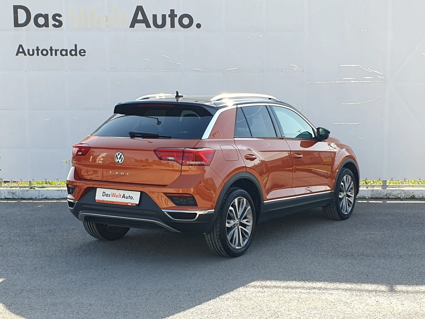 VW T-Roc VW T- Roc Life 2.0 TDI SCR DSG - изображение 3