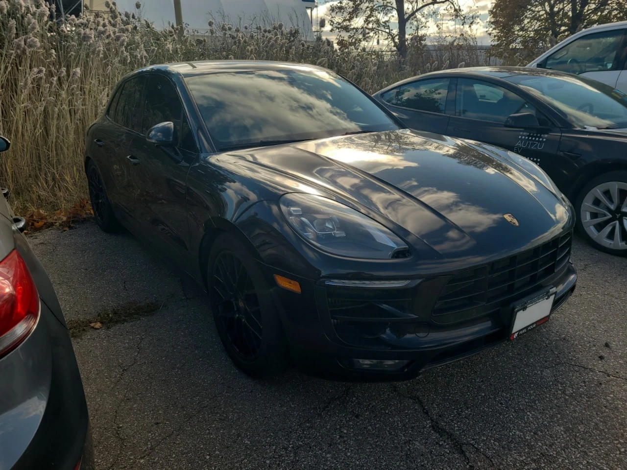 Porsche Macan CARFAX* АВТОФИНАНСИРАНЕ БЕЗ ПЪРВОНАЧАЛНА ВНОСКА - изображение 2