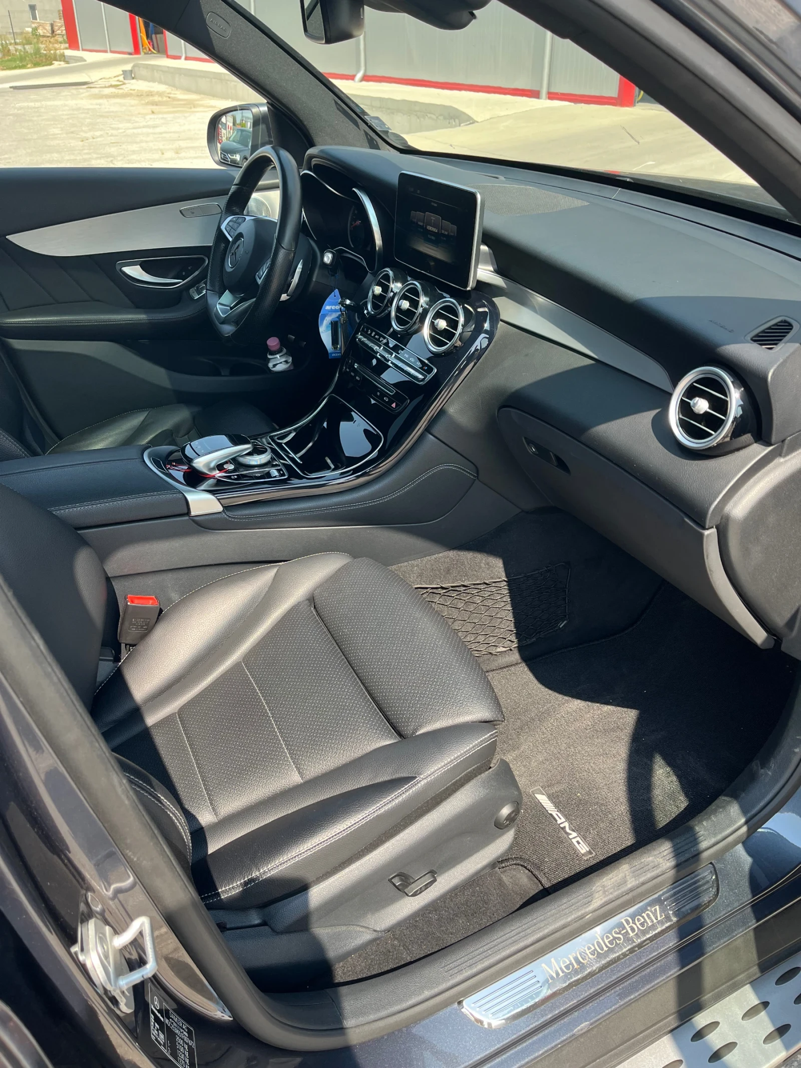 Mercedes-Benz GLC 220 Glc 220d 4 matik AMG line 9 G tronik 147000км - изображение 8