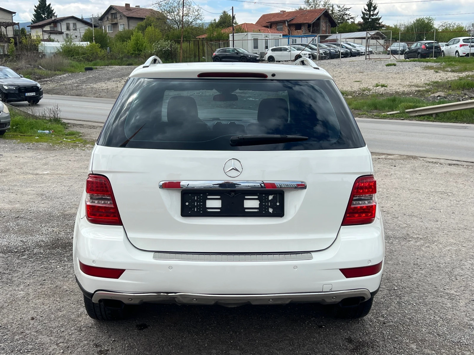 Mercedes-Benz ML 320, снимка 7 - Автомобили и джипове - 54431876