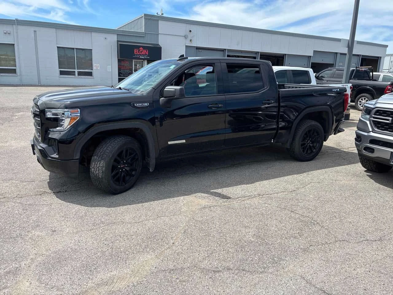 Gmc Sierra ELEVATION * ГЛАВНО ПРЕДСТАВИТЕЛСТВО НА CHRYSLER* , снимка 3 - Автомобили и джипове - 54914291