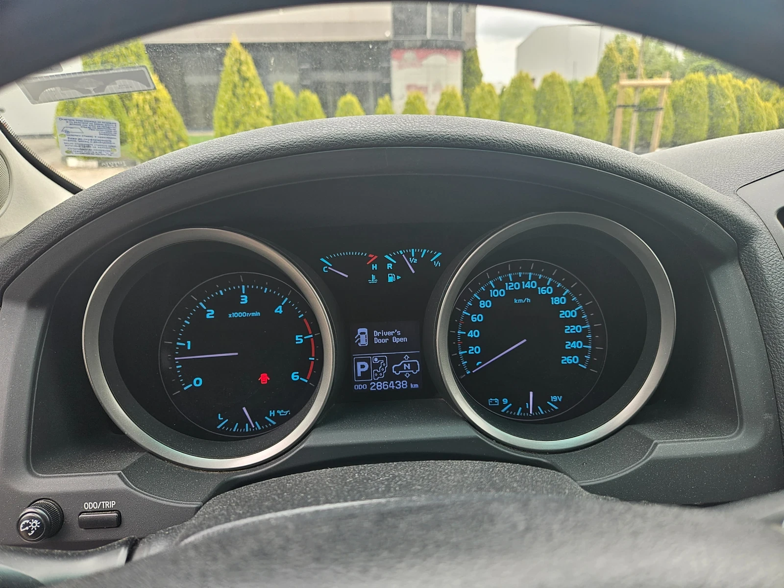 Toyota Land cruiser V8, 60th Anniversary, снимка 6 - Автомобили и джипове - 55009501