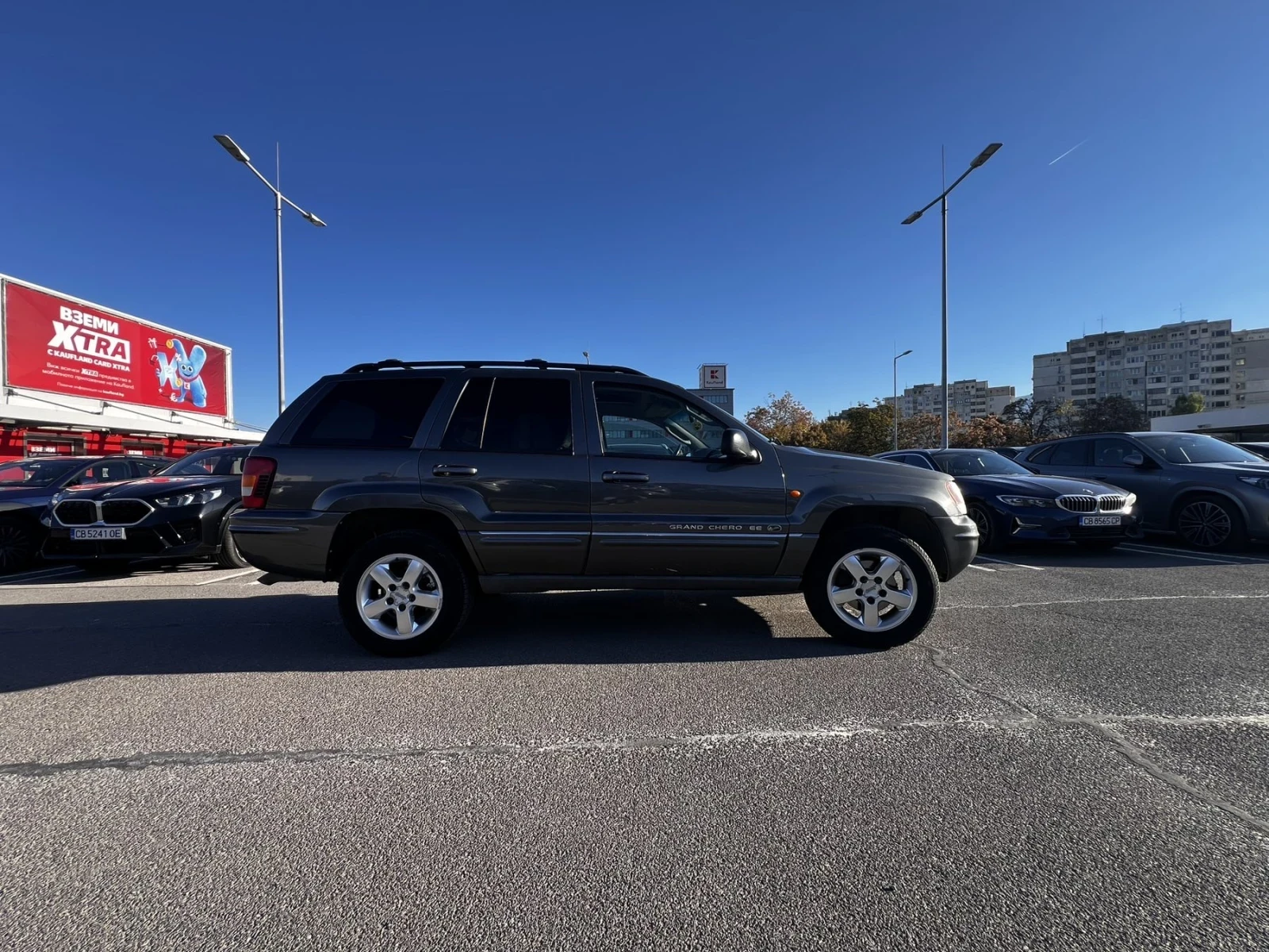 Jeep Grand cherokee Overland, снимка 4 - Автомобили и джипове - 56571193